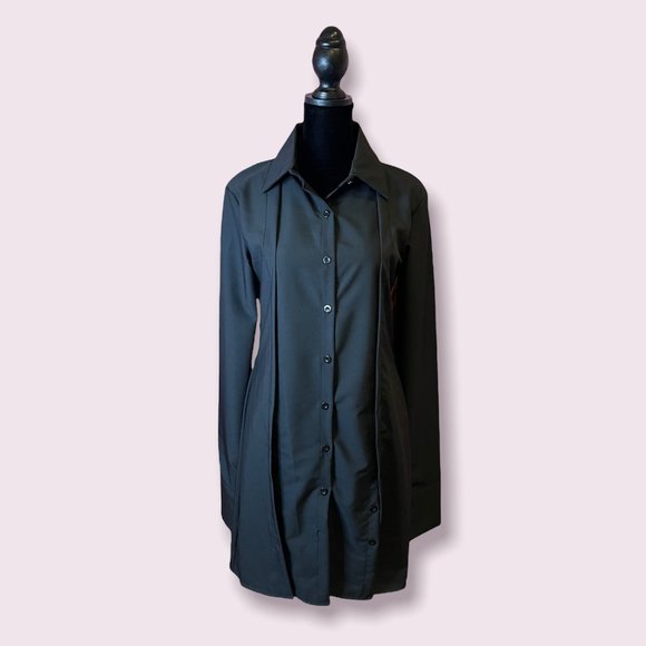 Chic Black Button-Up Dress - Picture 3 of 5